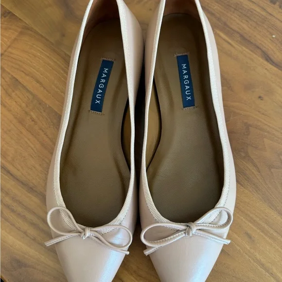 Margaux Women's Cream Ballet Flats - 7 Narrow - Picture 2 of 9